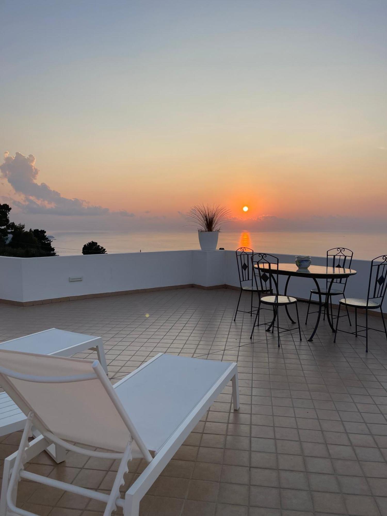 Villa Sofia *Luxury Experience In Calabria 잠브로네 외부 사진
